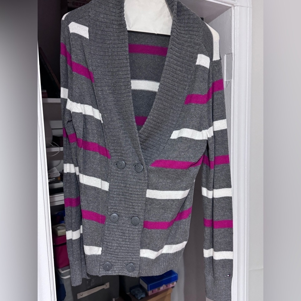 ✨🧶 HOST PICK 🧶✨ Tommy Hilfiger Striped Button-Up Cardigan, Classic Luxury 🧶✨